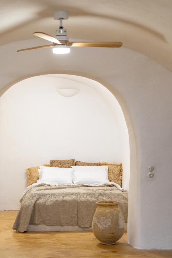 Caval I Hotel Fíra Kültér fotó